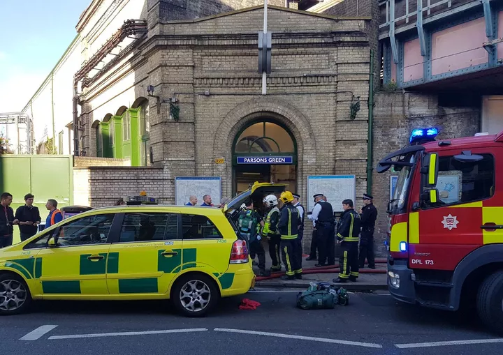 armed policemen stand by cordon outside parsons green tube station in london britain september 15 2017 photo reuters armed policemen stand by cordon outside parsons green tube station in london britain september 15 2017 photo reuters