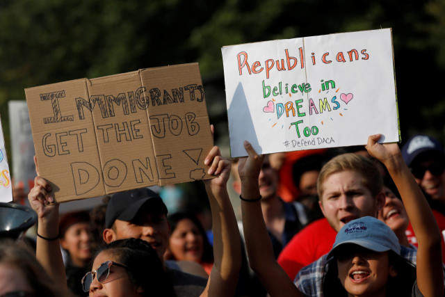 demonstrators gather outside the white house to protest president donald trump 039 s plan to repeal daca in washington u s september 5 2017 photo reuters demonstrators gather outside the white house to protest president donald trump 039 s plan to repeal daca in washington u s september 5 2017 photo reuters