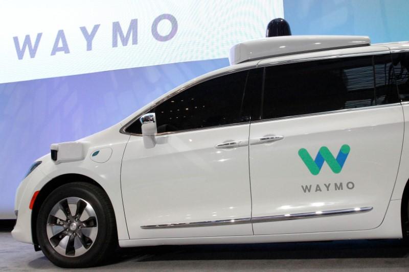 waymo unveils a self driving chrysler pacifica minivan during the north american international auto show in detroit michigan u s january 8 2017 photo reuters