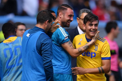 dybala hat trick pushes juve to top