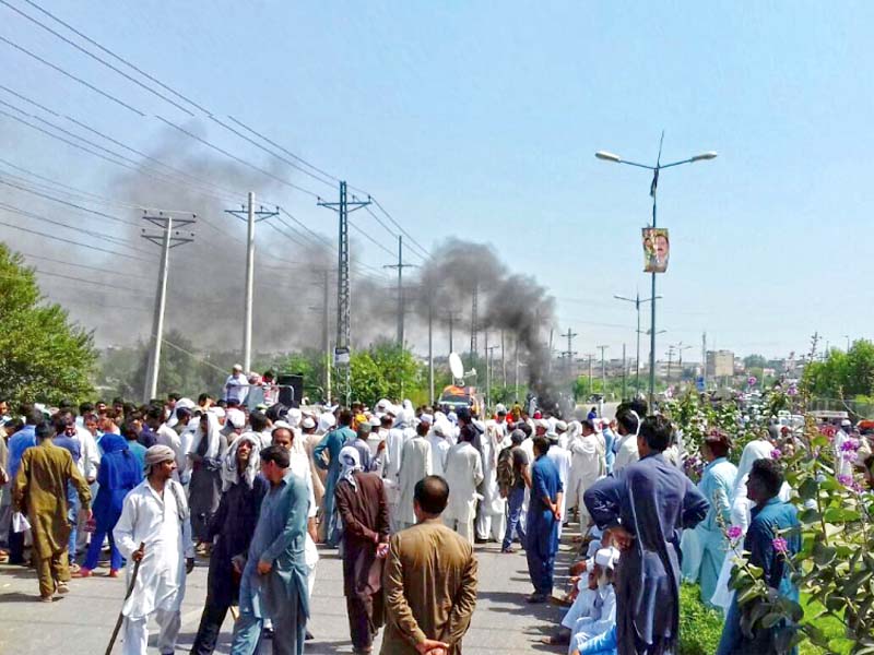 residents of mohrian and tamma villages protest against attempts of the government to occupy their lands photo express