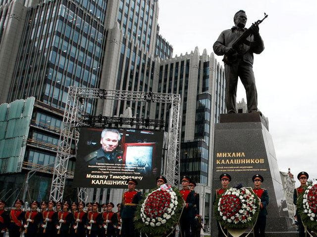 guards of honour stand next to a monument to mikhail kalashnikov the russian designer of the ak 47 assault rifle during its opening ceremony in moscow russia september 19 2017 photo reuters guards of honour stand next to a monument to mikhail kalashnikov the russian designer of the ak 47 assault rifle during its opening ceremony in moscow russia september 19 2017 photo reuters