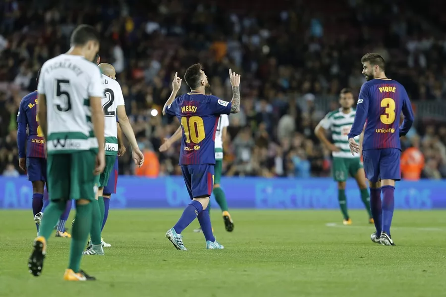barcelona 039 s forward from argentina lionel messi c celebrates after scoring during the spanish league football match fc barcelona against sd eibar at the camp nou stadium in barcelona on september 19 2017 photo afp barcelona 039 s forward from argentina lionel messi c celebrates after scoring during the spanish league football match fc barcelona against sd eibar at the camp nou stadium in barcelona on september 19 2017 photo afp
