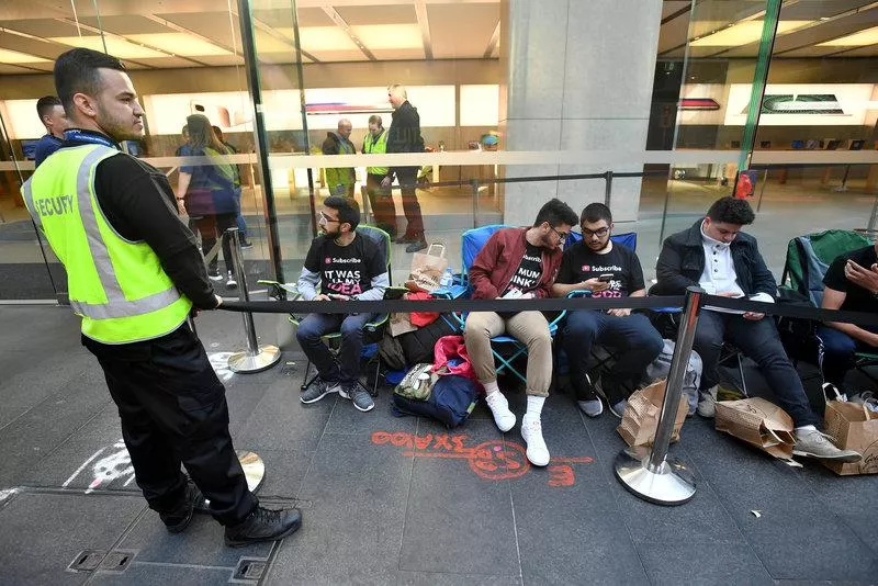 apple customers camp outside of sydney 039 s flagship apple store on the first day the iphone 8 went on sale in sydney australia september 22 2017 photo reuters apple customers camp outside of sydney 039 s flagship apple store on the first day the iphone 8 went on sale in sydney australia september 22 2017 photo reuters