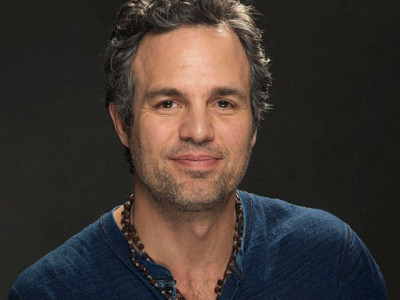 avengers star mark ruffalo has the perfect response for an islamophobe avengers star mark ruffalo has the perfect response for an islamophobe