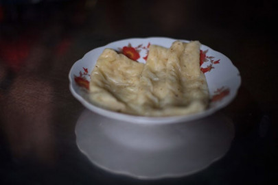 vietnam rice paper artisans roll with tradition