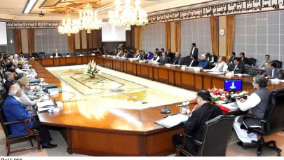 bloated cabinet influential ministers with powerless underlings bloated cabinet influential ministers with powerless underlings