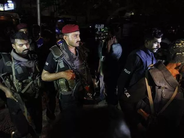 security agencies arrest four culprits photo express security agencies arrest four culprits photo express