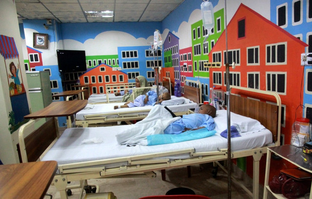 the children s cancer centre at nich treats children up to 14 years of age of which more than 60 are from karachi while the rest come from other parts of sindh photos athar khan express the children s cancer centre at nich treats children up to 14 years of age of which more than 60 are from karachi while the rest come from other parts of sindh photos athar khan express