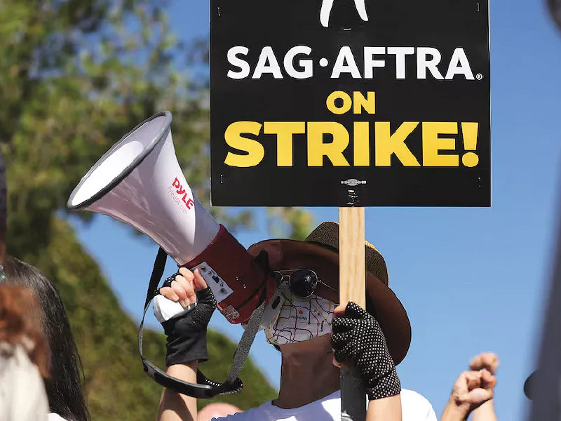hollywood videogame performers go on strike hollywood videogame performers go on strike