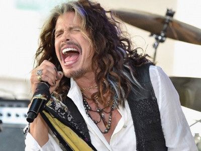aerosmith s steven tyler experiencing medical problem band cancels shows aerosmith s steven tyler experiencing medical problem band cancels shows
