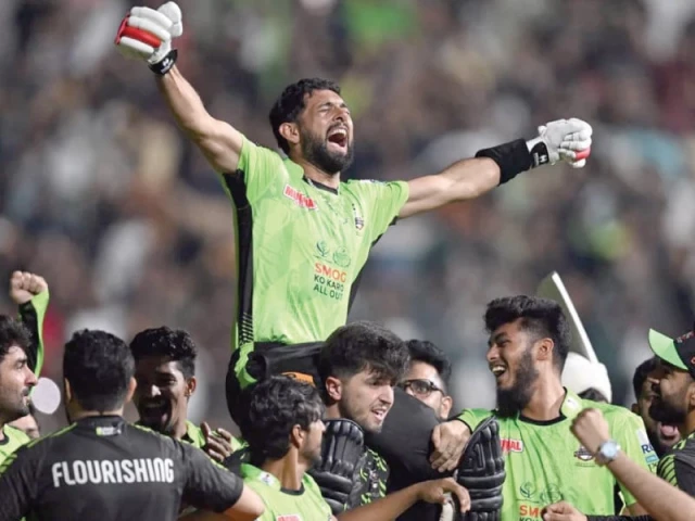 sikandar raza flew from england at the 11th hour and smashed an unbeaten 22 off just seven deliveries to help lahore secure third hbl psl title photo pcb sikandar raza flew from england at the 11th hour and smashed an unbeaten 22 off just seven deliveries to help lahore secure third hbl psl title photo pcb