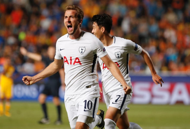 tottenham hotspur 039 s english striker harry kane l celebrates after scoring during the uefa champions league football match between apoel fc and tottenham hotspur at the gsp stadium in the cypriot capital nicosia on september 26 2017 photo afp tottenham hotspur 039 s english striker harry kane l celebrates after scoring during the uefa champions league football match between apoel fc and tottenham hotspur at the gsp stadium in the cypriot capital nicosia on september 26 2017 photo afp