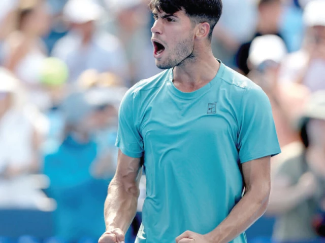 spain s carlos alcaraz celebrates his win over bosnian damir dzumhur at the atp wta cincinnati open photo afp spain s carlos alcaraz celebrates his win over bosnian damir dzumhur at the atp wta cincinnati open photo afp