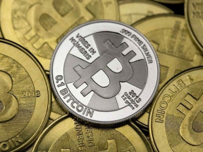 bitcoin tumbles 10 in wake of deepening china crackdown bitcoin tumbles 10 in wake of deepening china crackdown