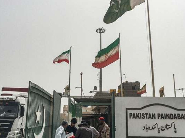 Pakistan-Iran transit corridor becomes operational with first export shipment