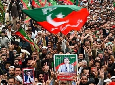 tehreek e insaf rift spills into open
