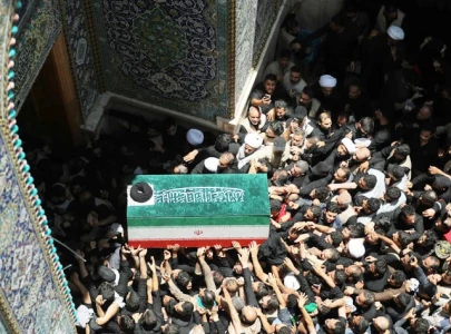 vast crowds mourn khamenei in najaf vast crowds mourn khamenei in najaf