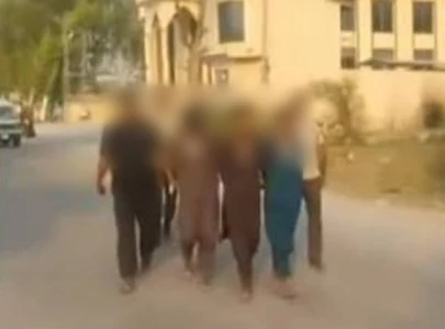 suspect escapes mob after child assault suspect escapes mob after child assault
