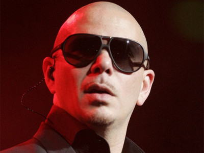 pitbull sends his private plane to bring cancer patients from puerto rico pitbull sends his private plane to bring cancer patients from puerto rico