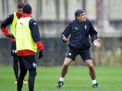 struggling sevilla replace sampaoli with mendilibar