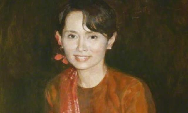 the portrait of aung san suu kyi was painted by chen yanning photograph chen yanning st hugh 039 s college photo courtesy oxford university