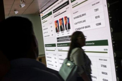 mongolia names new pm after ousting previous leader