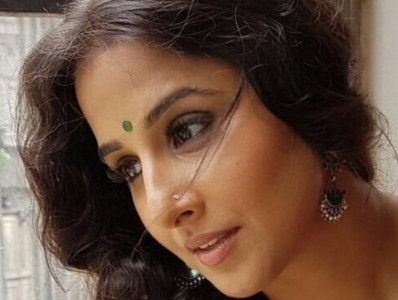vidya balan wouldn t mind kissing a woman on screen vidya balan wouldn t mind kissing a woman on screen
