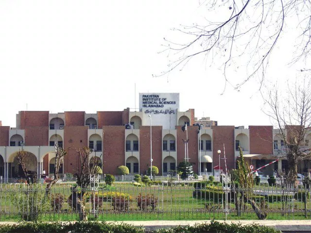 medical non medical staff skip opd duties for third day but return in evening photo file medical non medical staff skip opd duties for third day but return in evening photo file