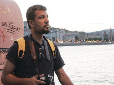 documentary photographer receives threat from human trafficking mafia in pakistan