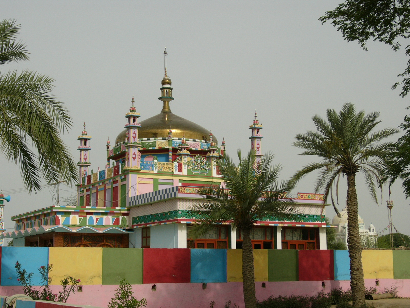 18 dead as bomber strikes at the gate of dargah fatehpur in jhal magsi