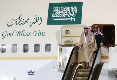 saudi king takes 1 500 entourage golden escalator food furniture on russia trip saudi king takes 1 500 entourage golden escalator food furniture on russia trip