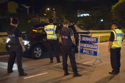 malaysia arrests eight over suspected terror links malaysia arrests eight over suspected terror links