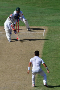 karunaratne misses double ton but sl in command against pakistan