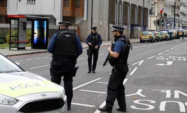 police officers stand in the road near the natural history museum after a car mounted the pavement injuring a number of pedestrians police said in london britain october 7 2017 photo reuters police officers stand in the road near the natural history museum after a car mounted the pavement injuring a number of pedestrians police said in london britain october 7 2017 photo reuters