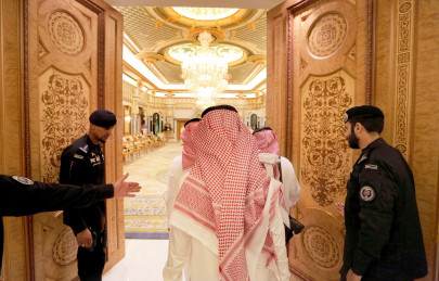gunman attacks saudi security forces at gate of jeddah royal palace gunman attacks saudi security forces at gate of jeddah royal palace