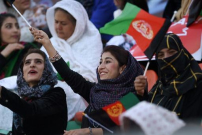 afghan female football fans show their support afghan female football fans show their support