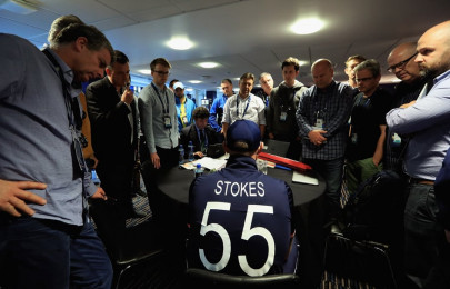 starc wants supporters to pile more misery on stokes