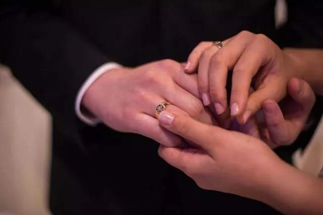 men who described their marriages as quot improving quot after a six year gap had better cholesterol readings and a healthier weight photo afp men who described their marriages as quot improving quot after a six year gap had better cholesterol readings and a healthier weight photo afp