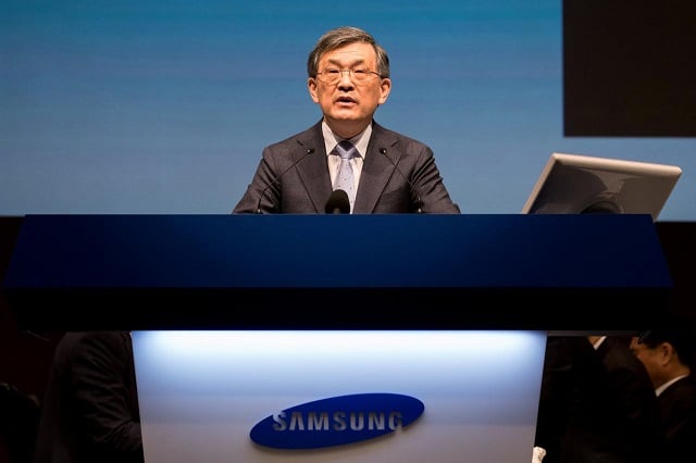 kwon oh hyun co chief executive officer of samsung electronics co speaks during the company 039 s annual general meeting at the seocho office building in seoul south korea march 24 2017 photo reuters