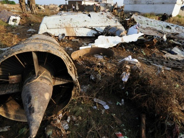 rescue workers have removed two bodies from the plane while a further two could be seen in the wreckage the agency says other reports suggest that several members of the crew survived photo reuters rescue workers have removed two bodies from the plane while a further two could be seen in the wreckage the agency says other reports suggest that several members of the crew survived photo reuters