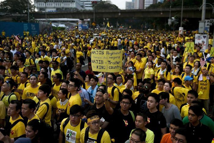 tens of thousands of people have taken to the streets in kuala lumpur to demand the resignation of malaysian prime minister najib razak photo afp
