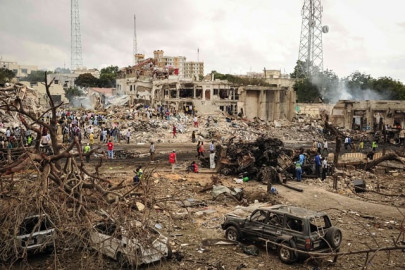 mogadishu reels as truck bomb toll hits over 200 mogadishu reels as truck bomb toll hits over 200