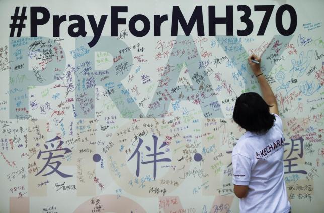 malaysia says no decision yet on new offers to search for missing mh370