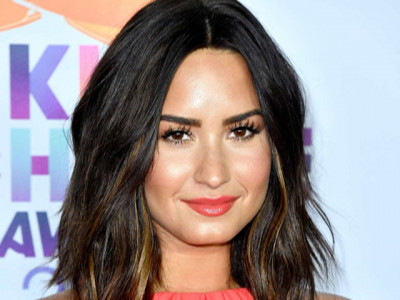 demi lovato was brutally bullied asked to commit suicide   it s horrific demi lovato was brutally bullied asked to commit suicide   it s horrific