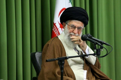 khamenei says iran will shred nuclear deal if us quits it