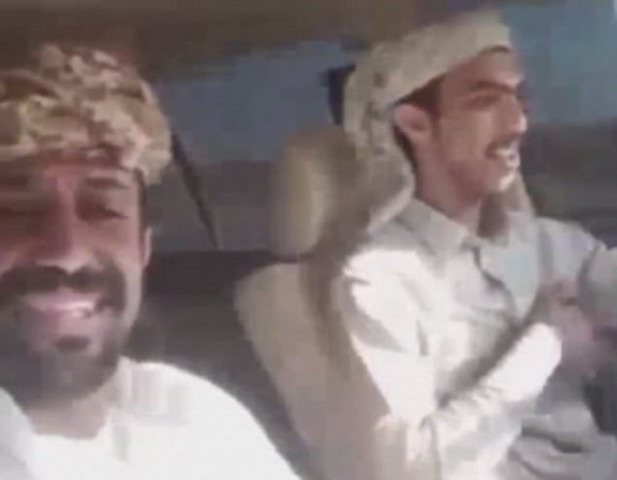 the two men were distracted by the cellphone as they were travelling on the main highway between al rayn and al bishah in the kingdom photo courtesy mailonline the two men were distracted by the cellphone as they were travelling on the main highway between al rayn and al bishah in the kingdom photo courtesy mailonline