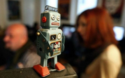 samsung s revamps digital assistant bixby to take on amazon s alexa