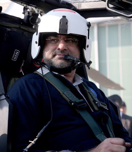 abbasi becomes first pakistani pm to fly a military helicopter