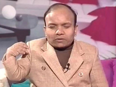 former pakistani comedy genius javed kodu in hospital due to poor health